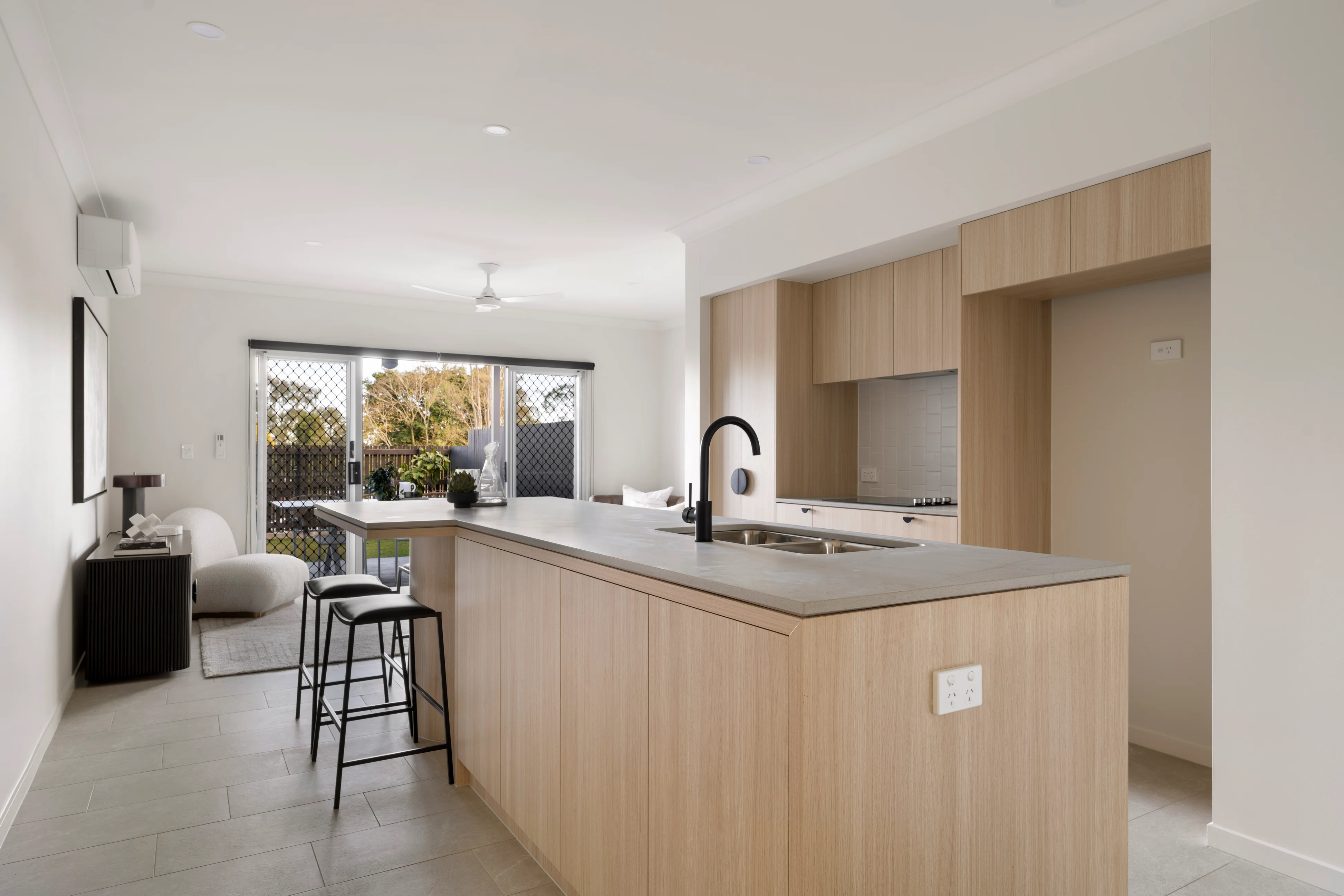 Munro Edition – Image 2